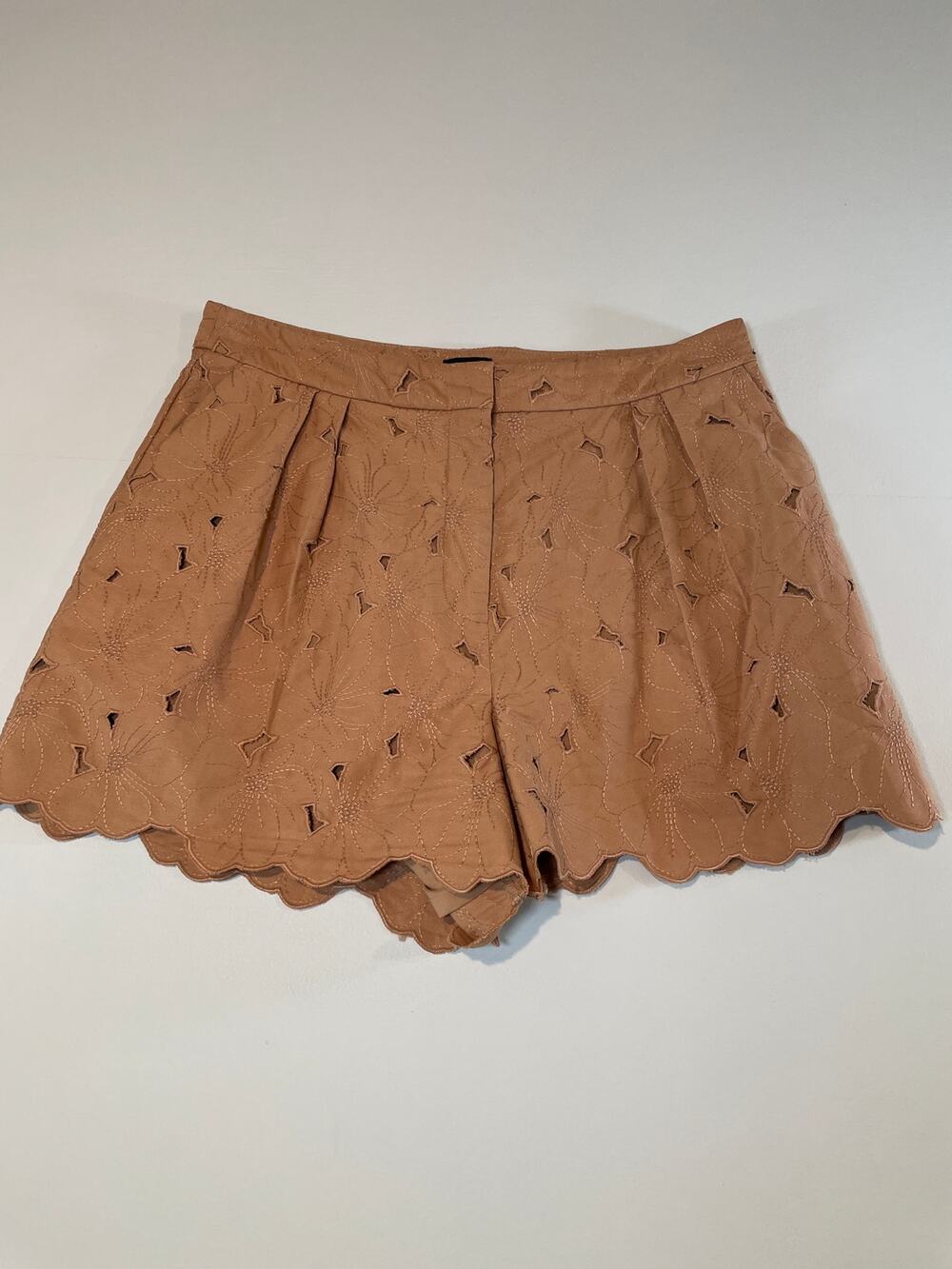 Express Stylist Shorts Tan Floral Embroidered Super High Rise Size 14